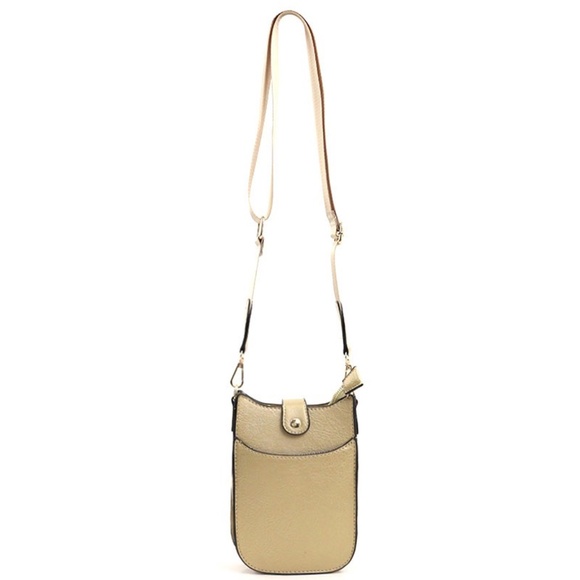 This Fleurish Jewelry mini saddle messenger bag is a must-have accessory for any - Picture 1 of 8